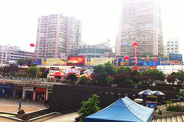 深圳迈思通燃气报警器案例都匀市人民广场美食家