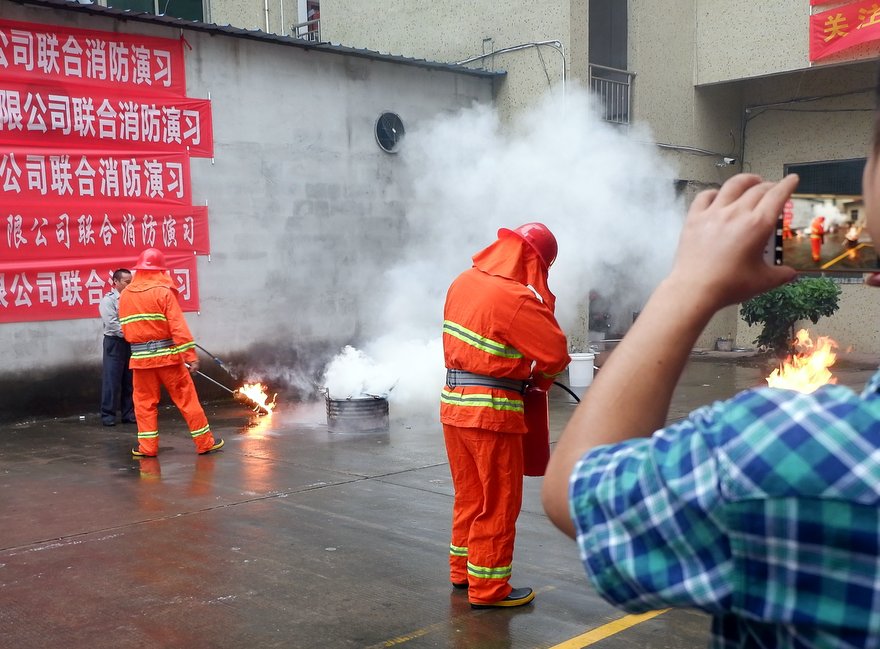黄江工业区消防演习